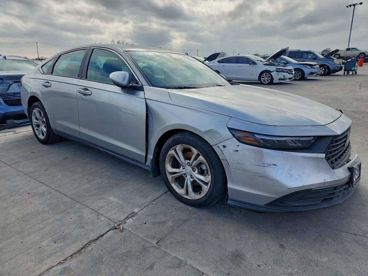 2024 HONDA ACCORD LX photo 7