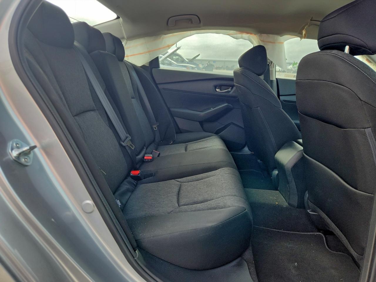 2024 HONDA ACCORD LX photo 19