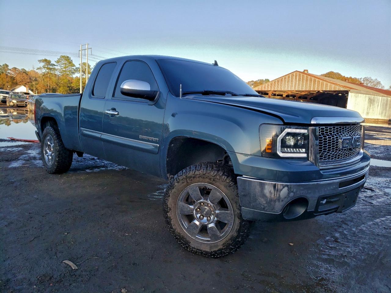 2011 GMC SIERRA C1500 SLE photo 4