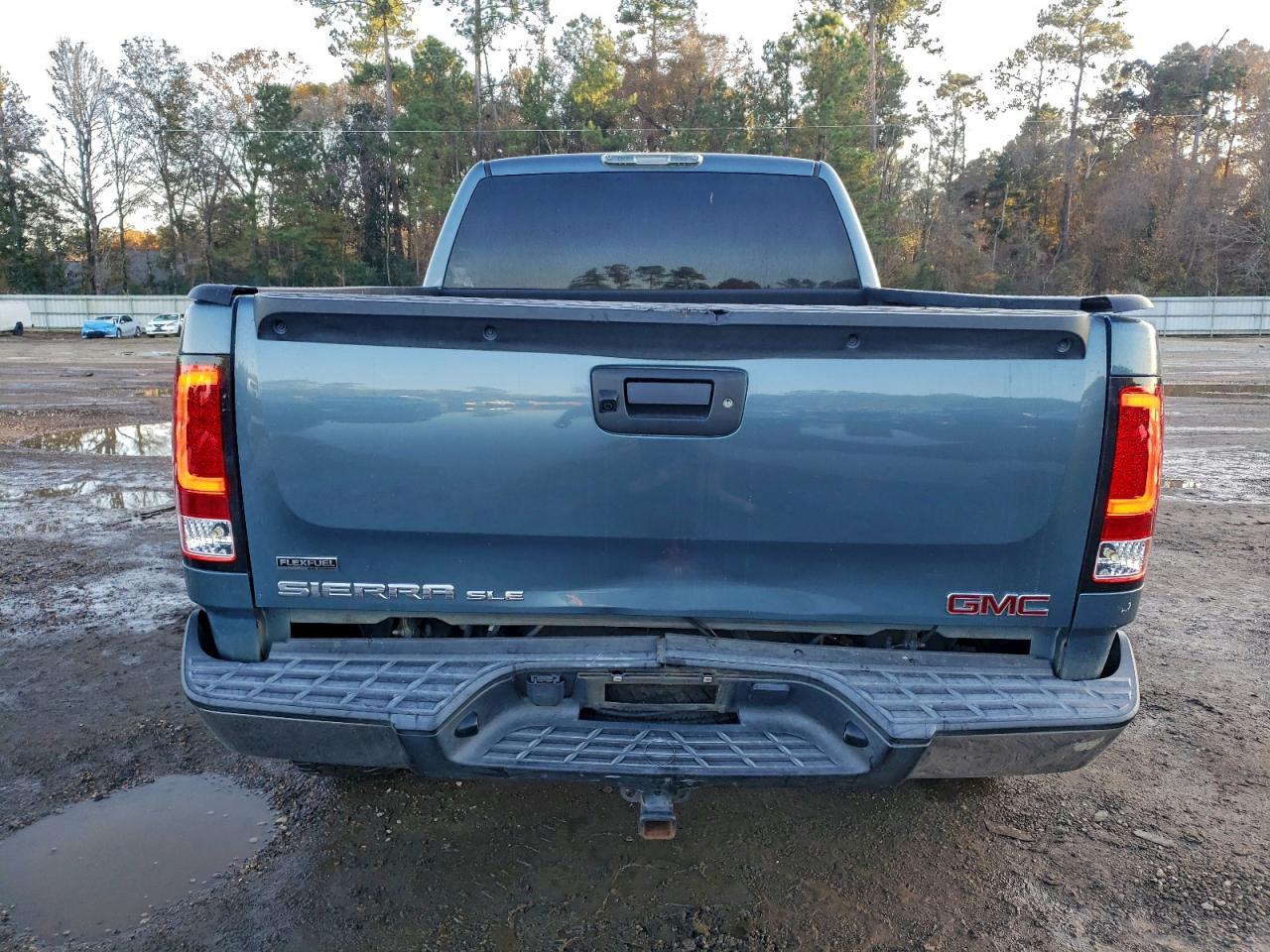2011 GMC SIERRA C1500 SLE photo 6