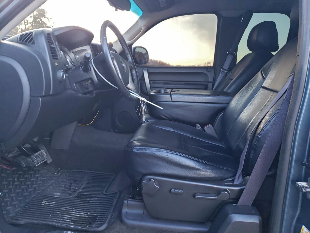 2011 GMC SIERRA C1500 SLE photo 7