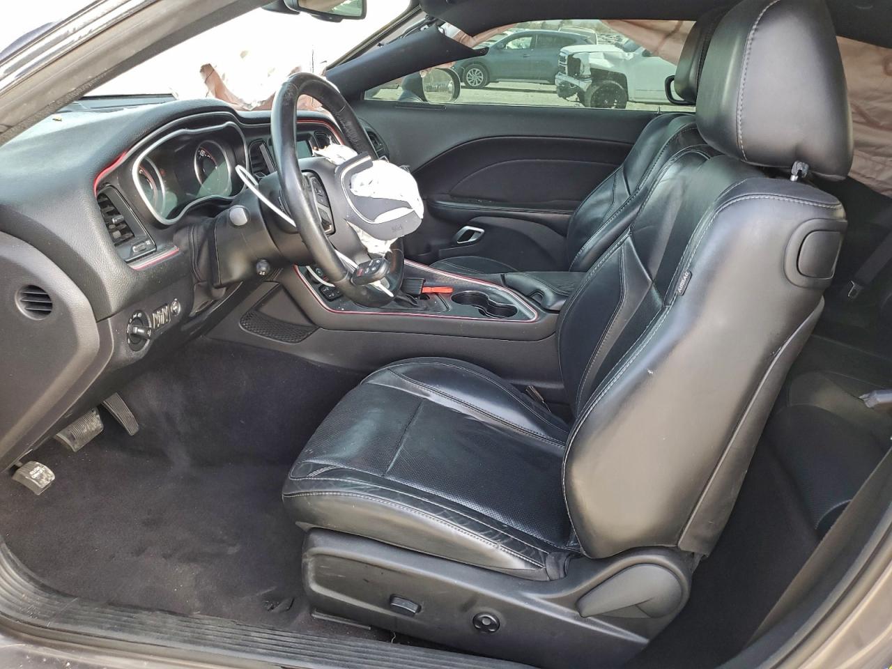 2016 DODGE CHALLENGER SXT photo 7