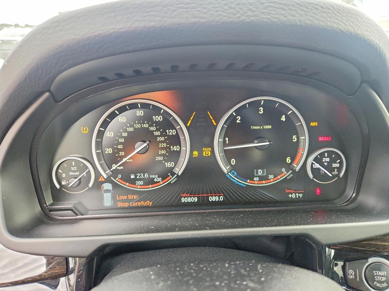 2015 BMW X5 XDRIVE35D photo 25