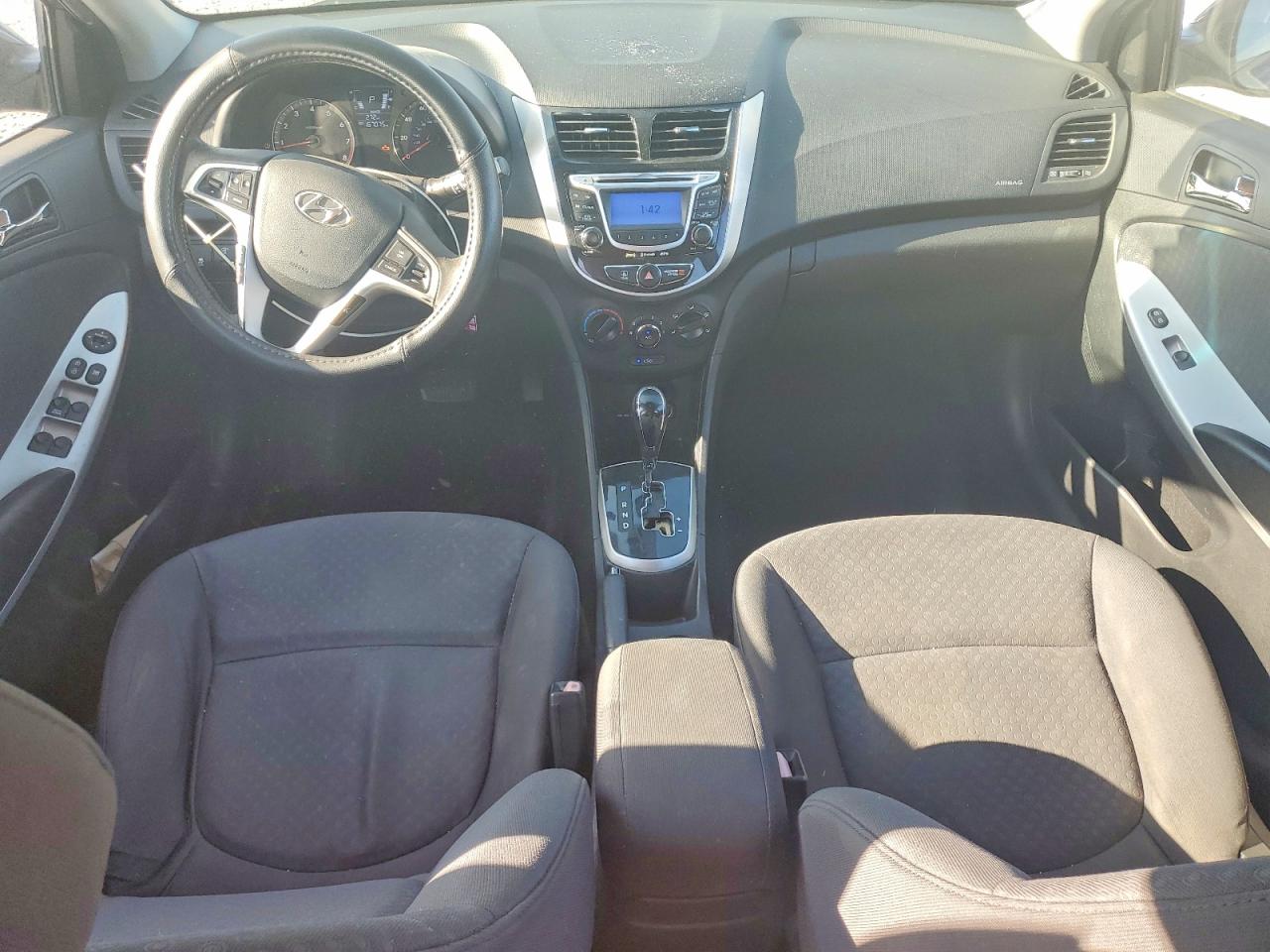 2012 HYUNDAI ACCENT GLS photo 8