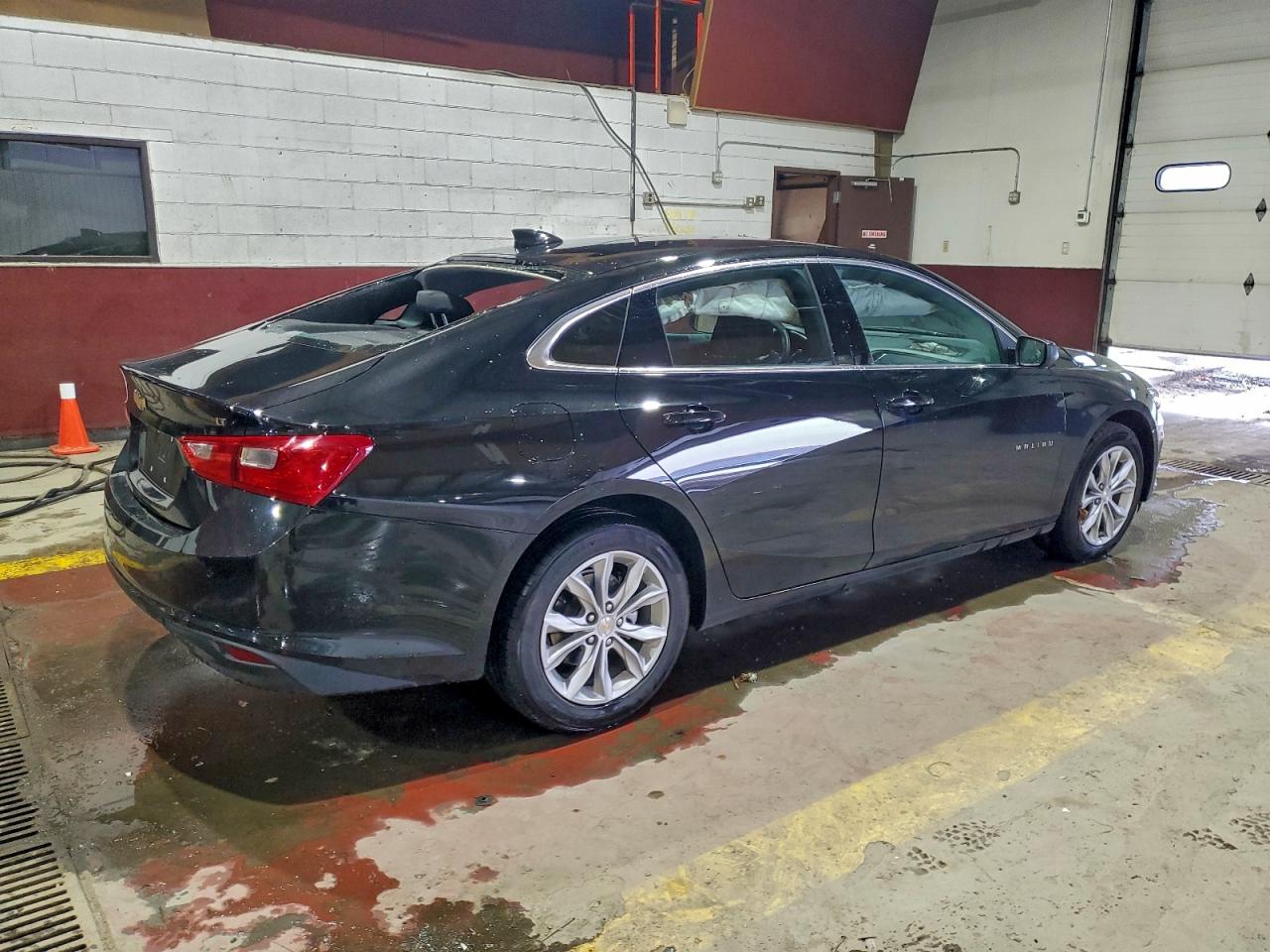 2025 CHEVROLET MALIBU LT photo 3