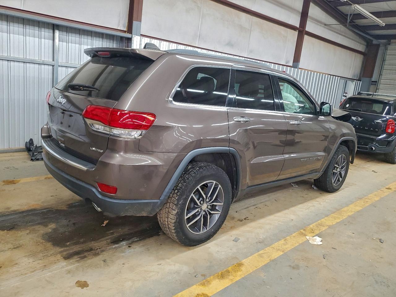 2018 JEEP GRAND CHEROKEE LIMITED photo 3