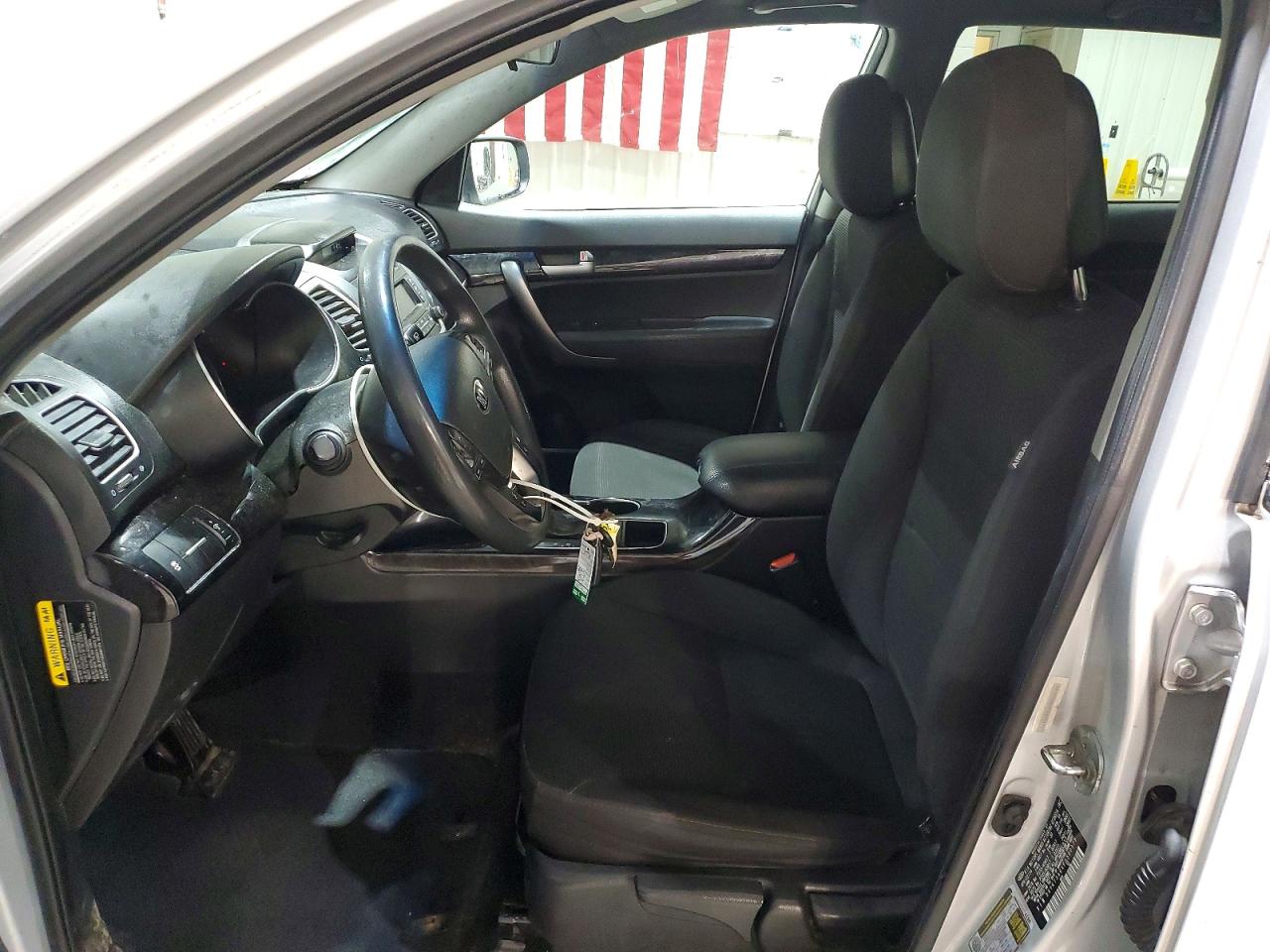 2015 KIA SORENTO LX photo 7