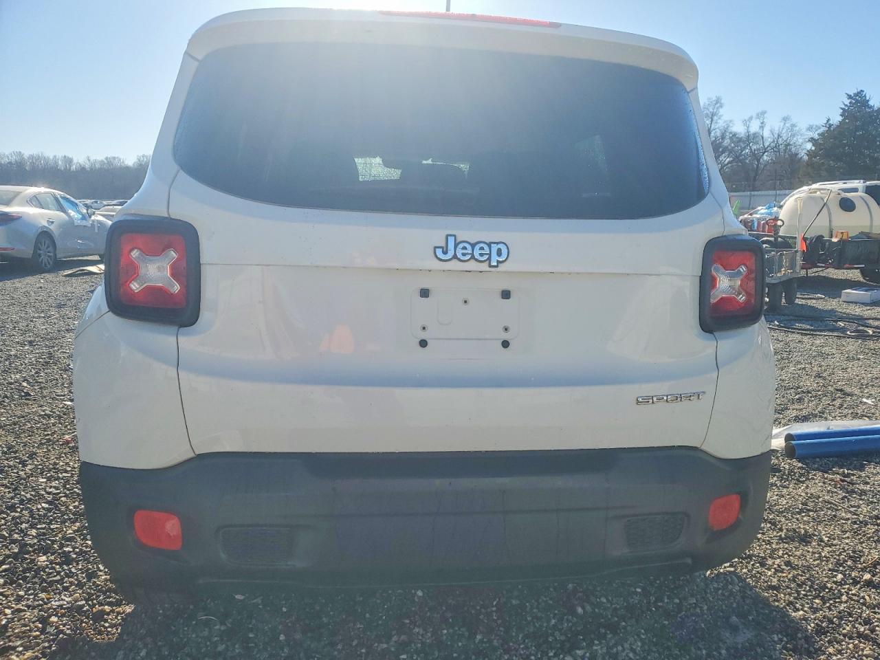 2017 JEEP RENEGADE SPORT photo 16