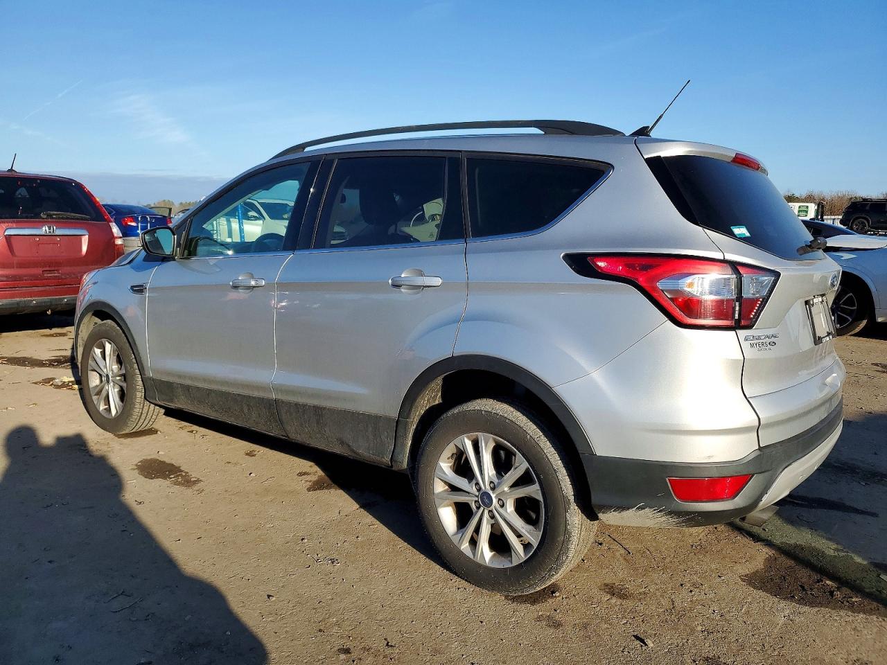 2018 FORD ESCAPE SE photo 4