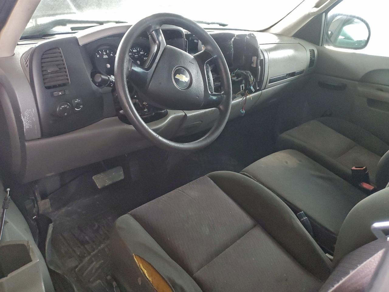 2013 CHEVROLET SILVERADO C1500 photo 8