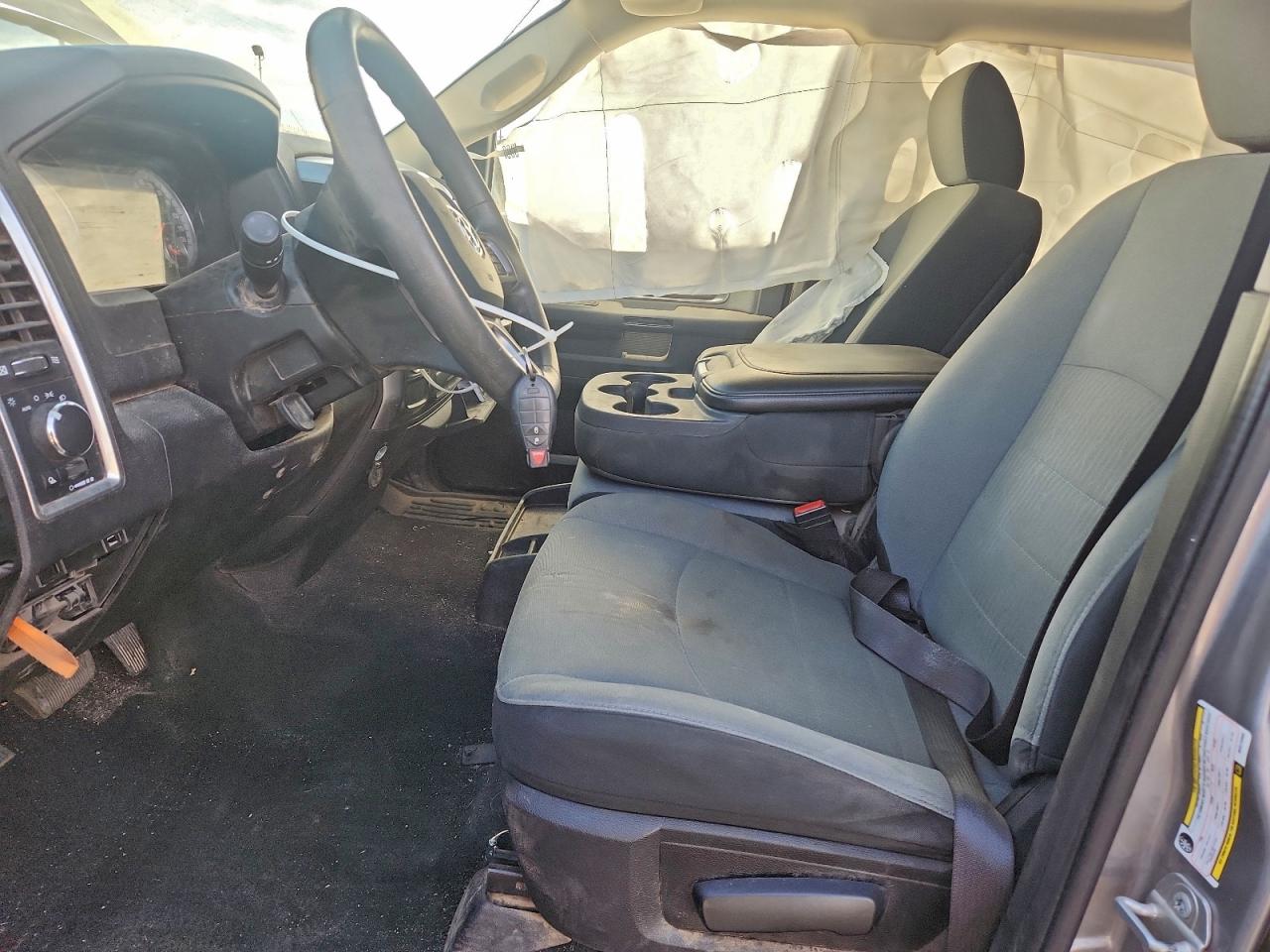 2021 RAM 1500 CLASSIC SLT photo 7