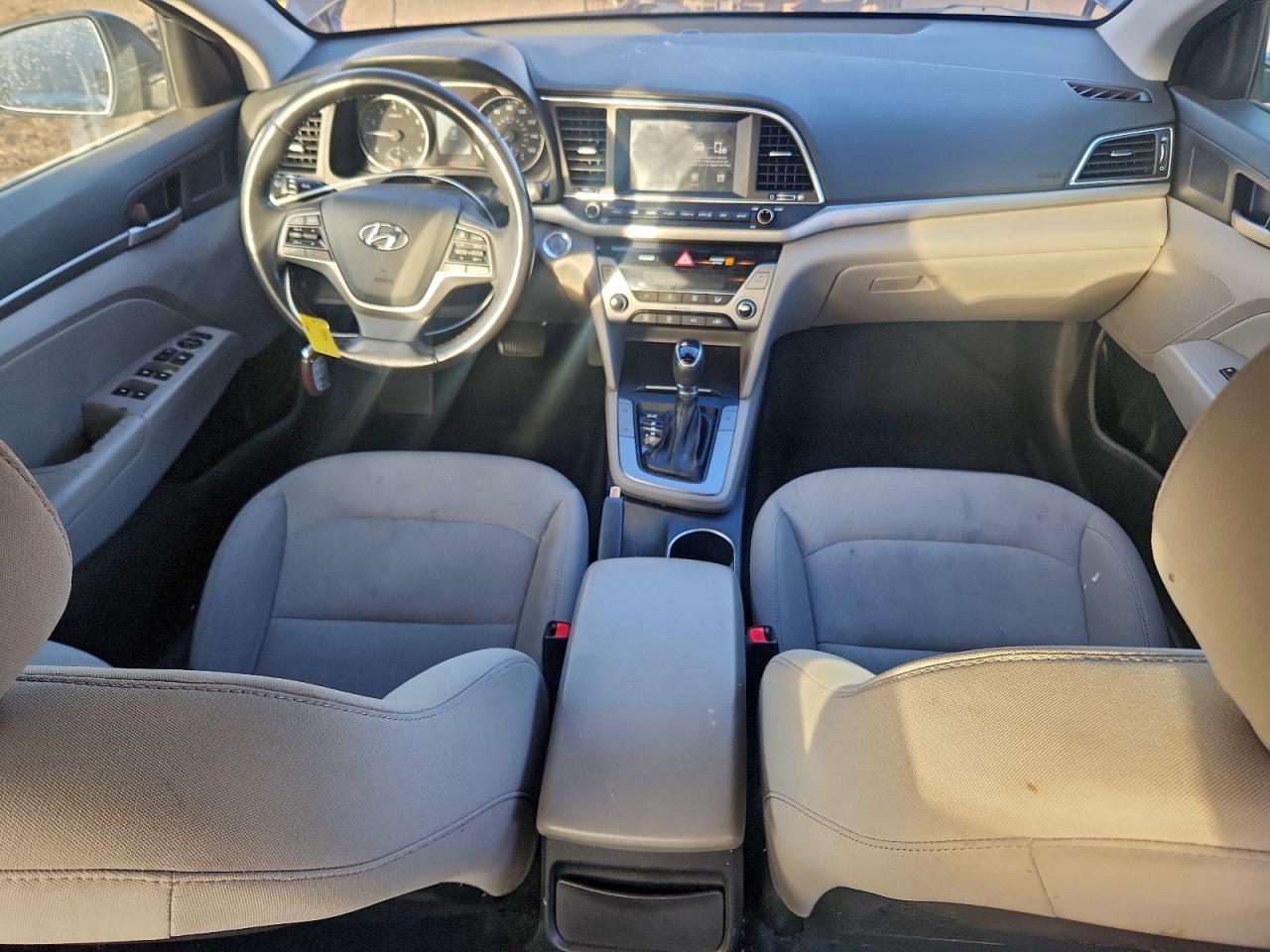 2018 HYUNDAI ELANTRA SEL photo 8