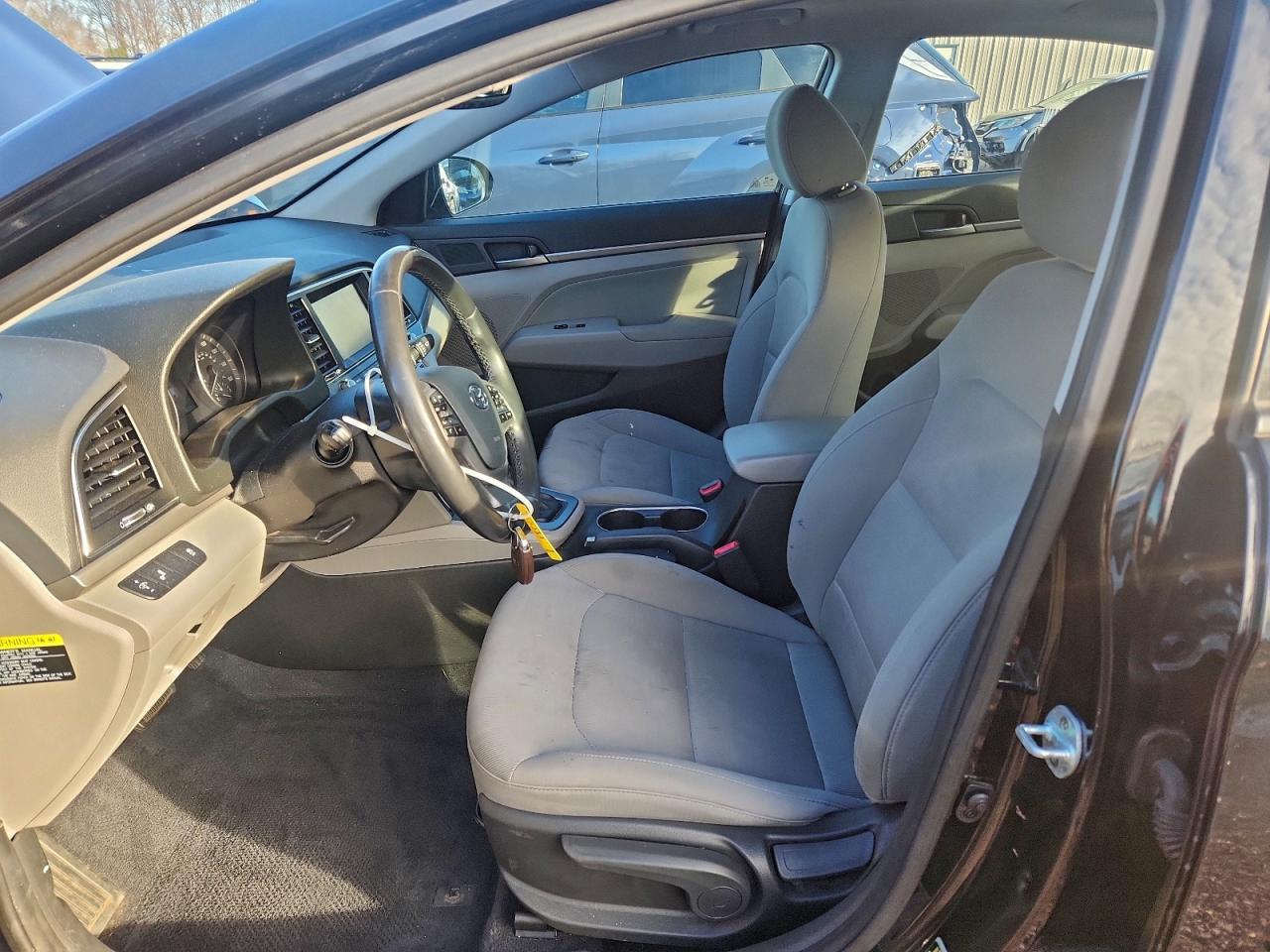 2018 HYUNDAI ELANTRA SEL photo 7