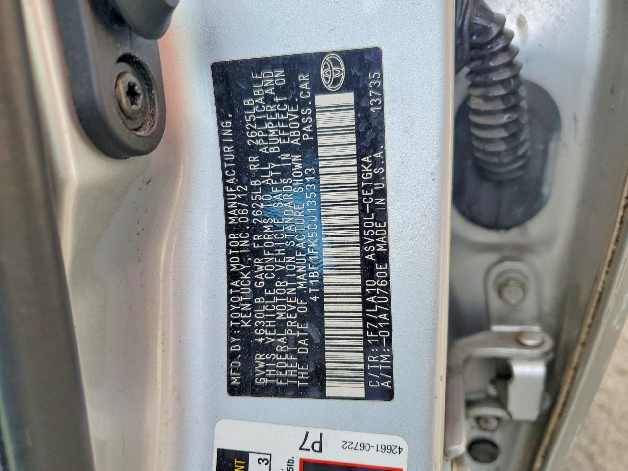 2012 TOYOTA CAMRY XLE photo 23