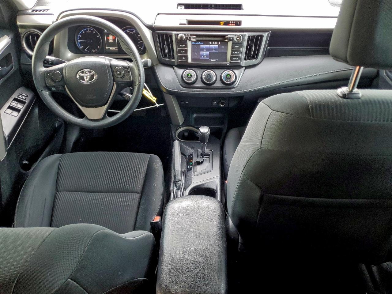 2017 TOYOTA RAV4 LE photo 8