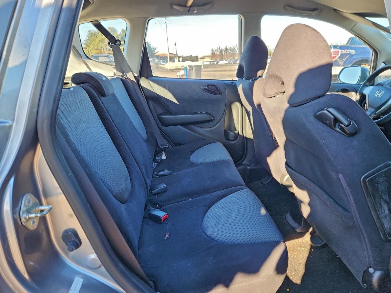 2008 HONDA FIT photo 10