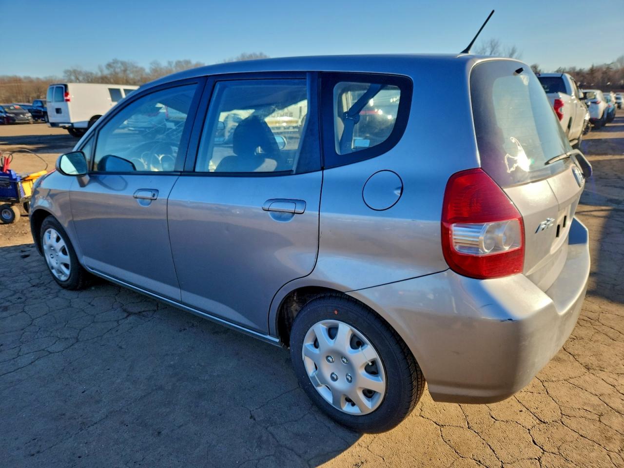 2008 HONDA FIT photo 2