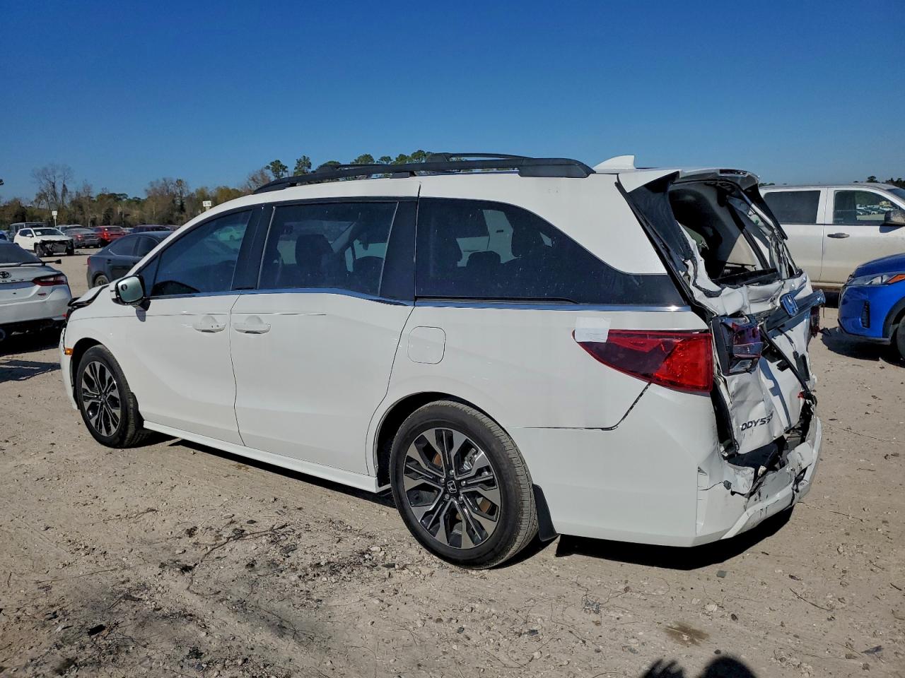 2025 HONDA ODYSSEY ELITE photo 2