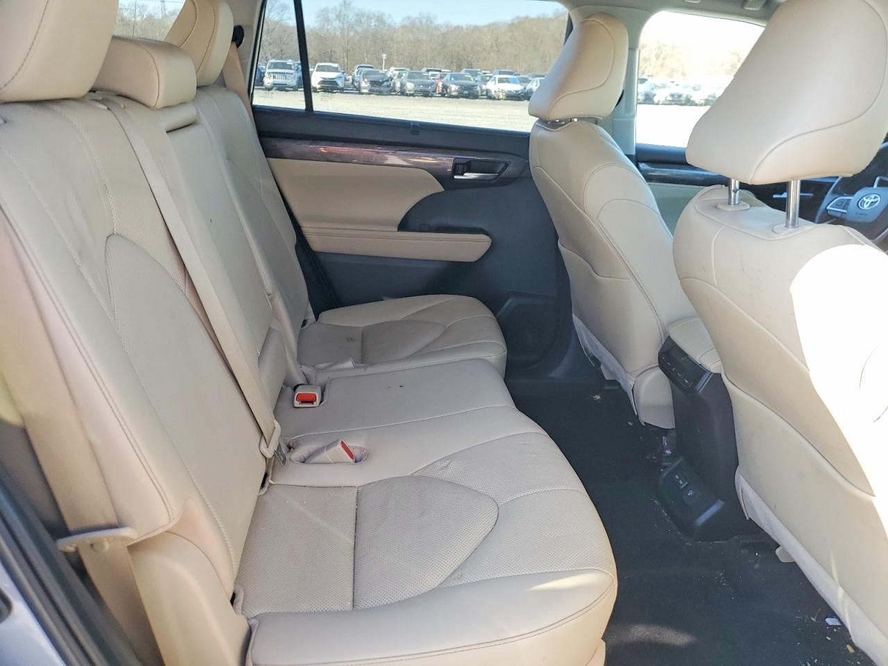 2023 TOYOTA HIGHLANDER L photo 11