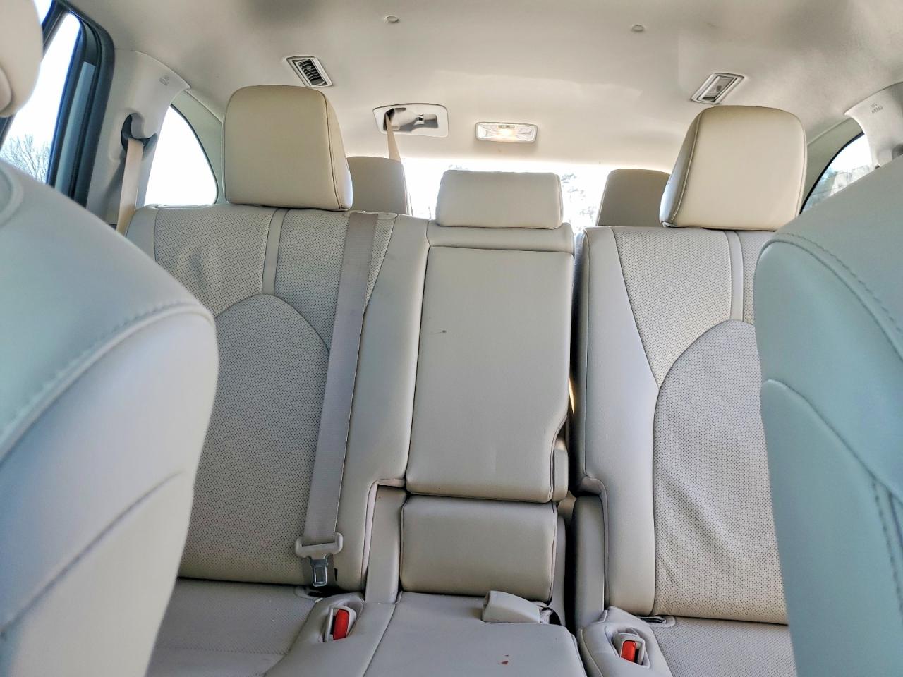 2023 TOYOTA HIGHLANDER L photo 10