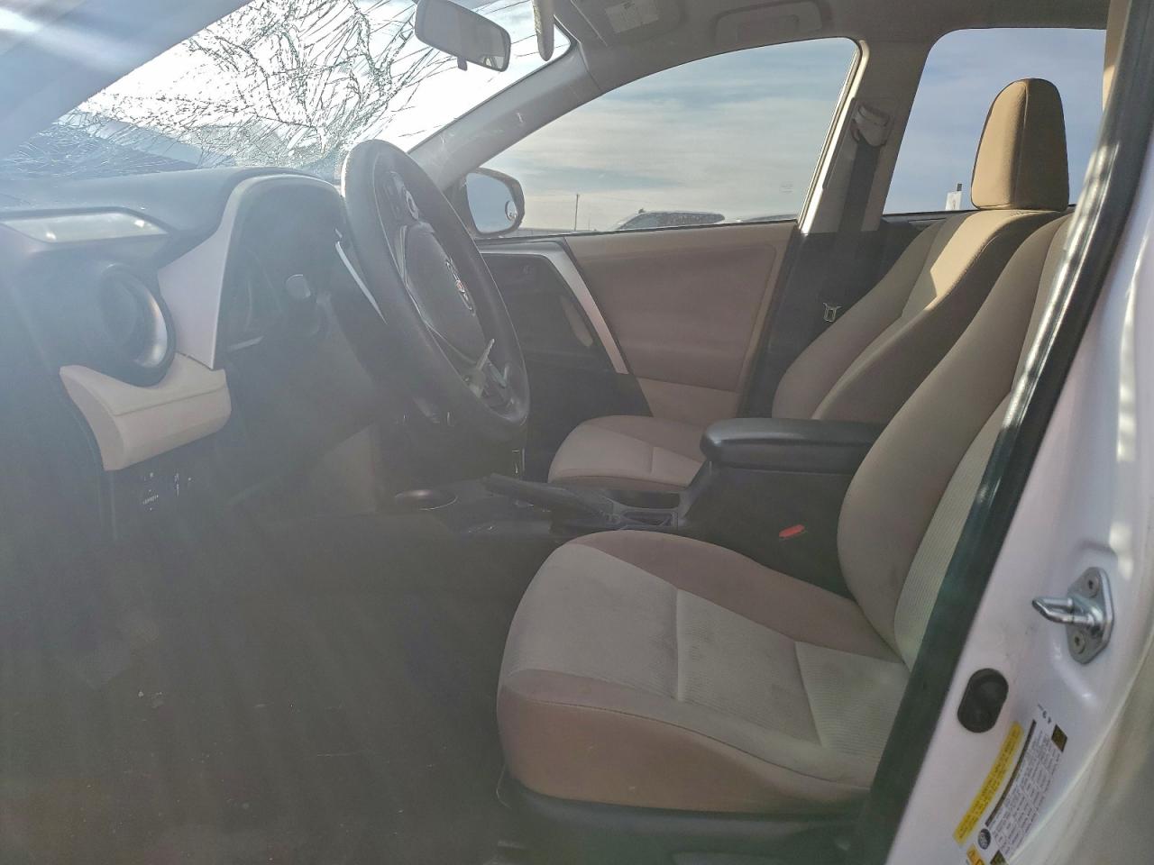 2013 TOYOTA RAV4 LE photo 7