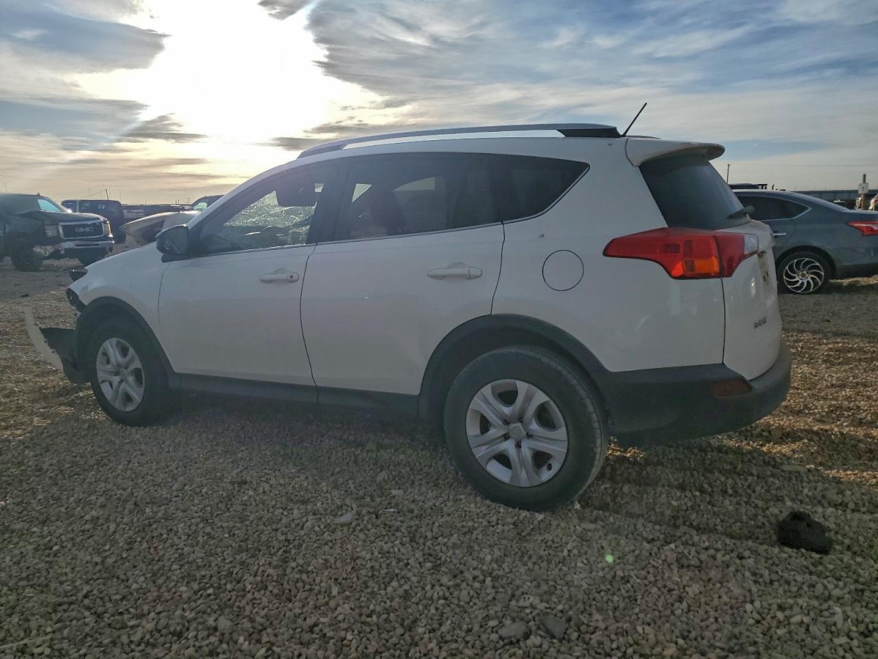 2013 TOYOTA RAV4 LE photo 2