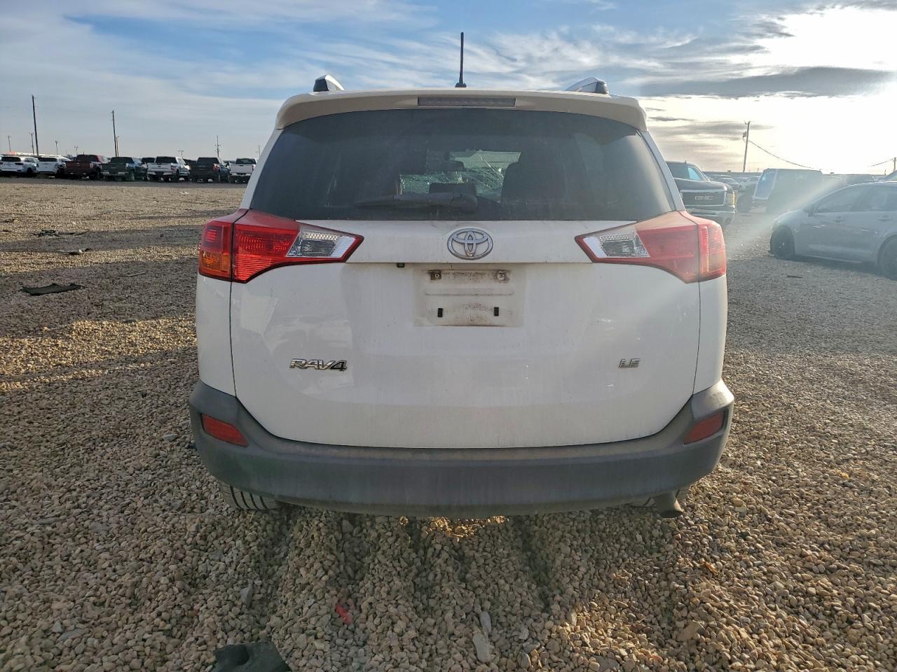 2013 TOYOTA RAV4 LE photo 6