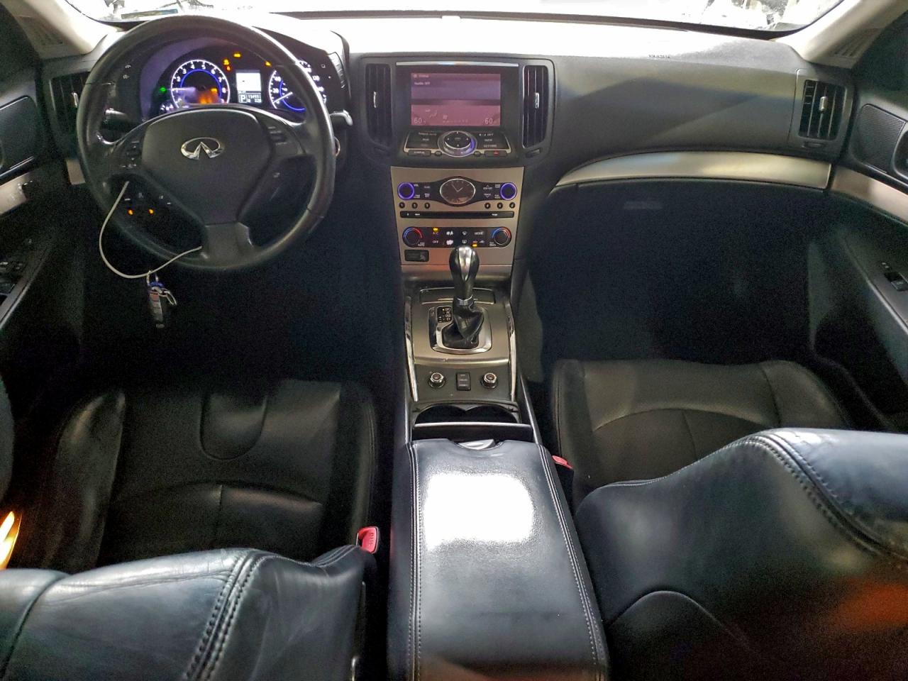 2012 INFINITI G37 photo 8