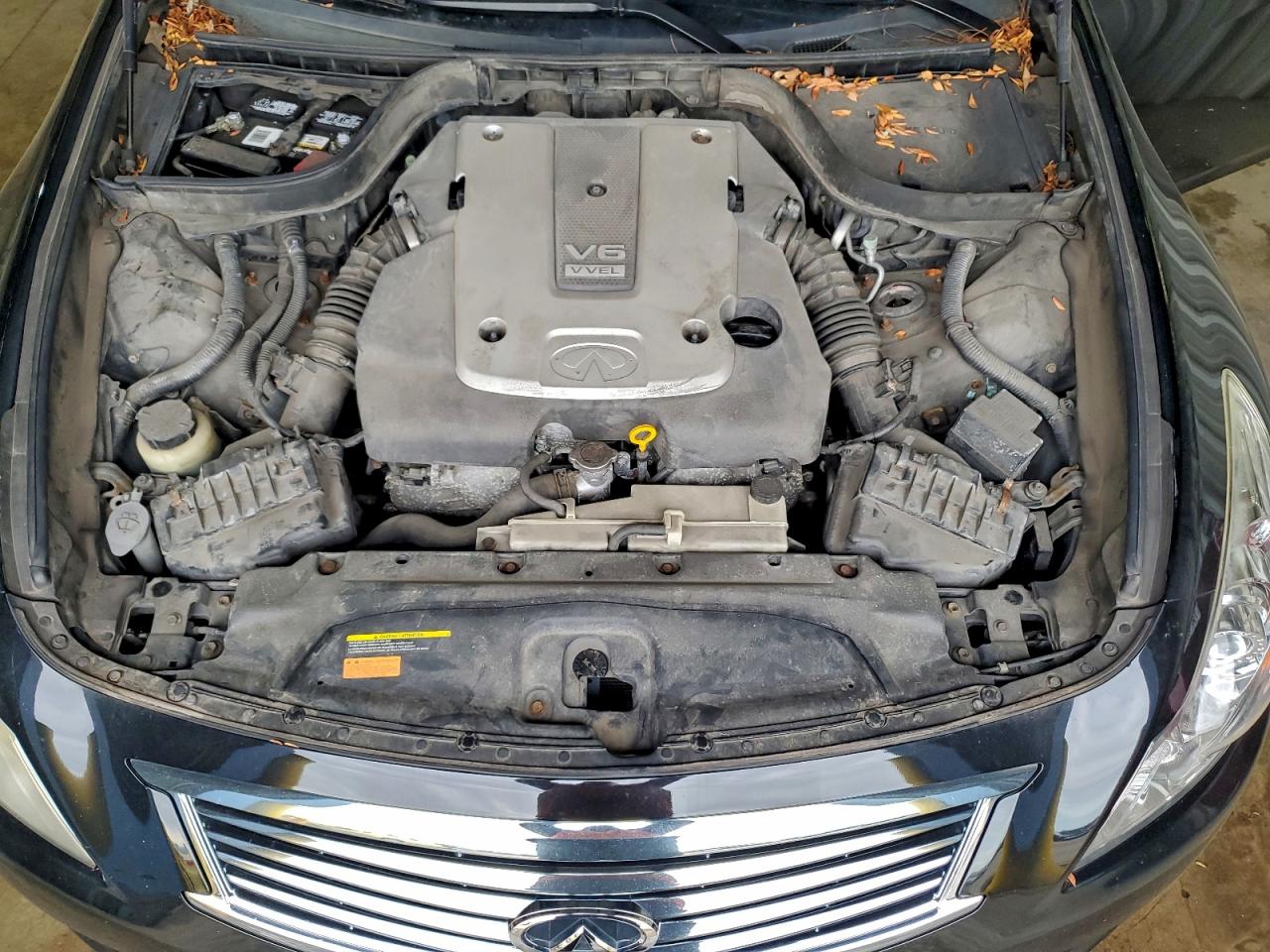 2012 INFINITI G37 photo 11