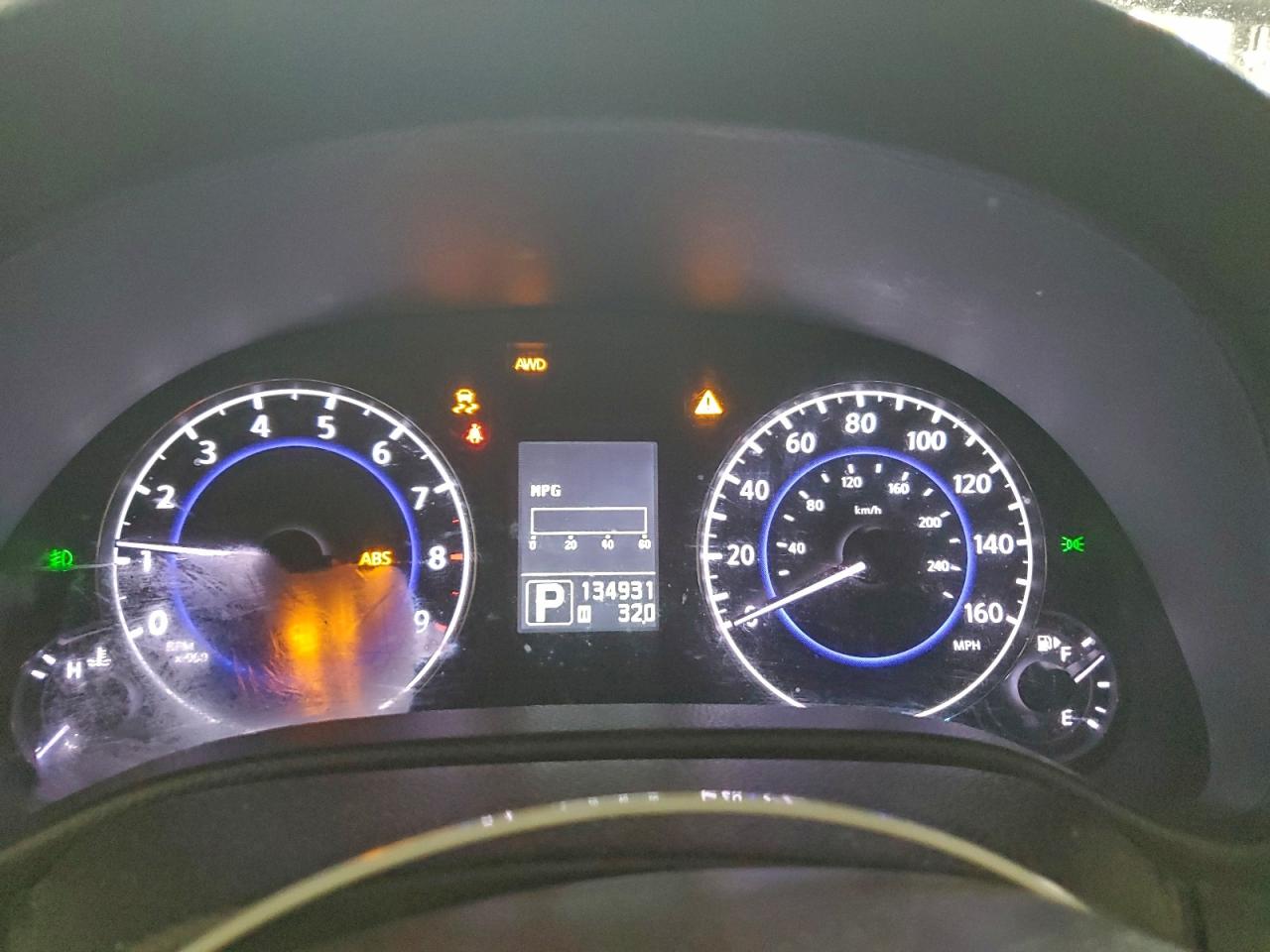 2012 INFINITI G37 photo 9