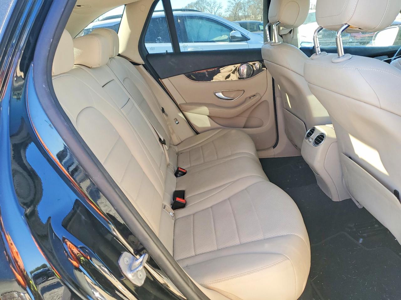 2017 MERCEDES-BENZ GLC 300 4MATIC photo 11