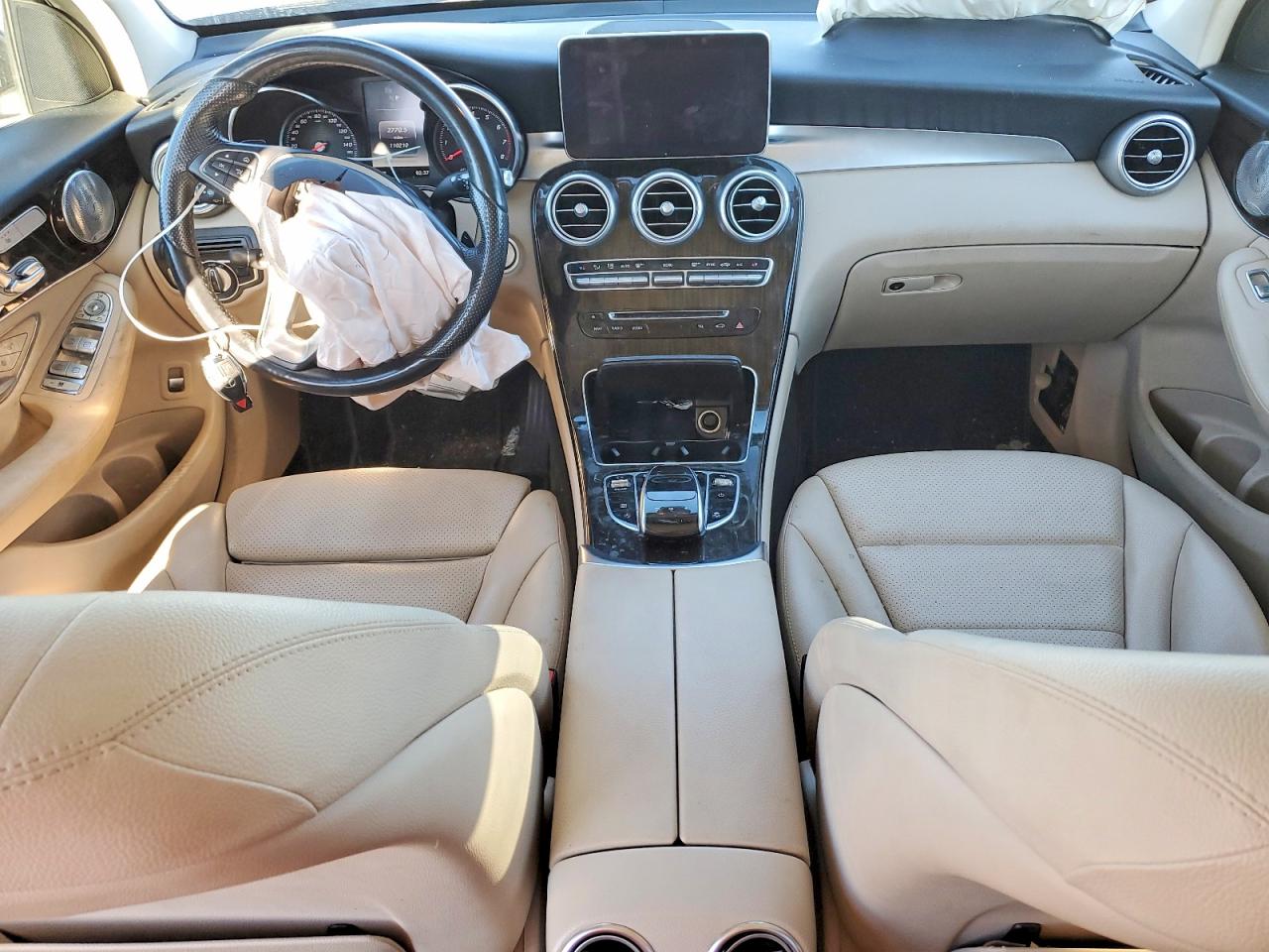 2017 MERCEDES-BENZ GLC 300 4MATIC photo 8
