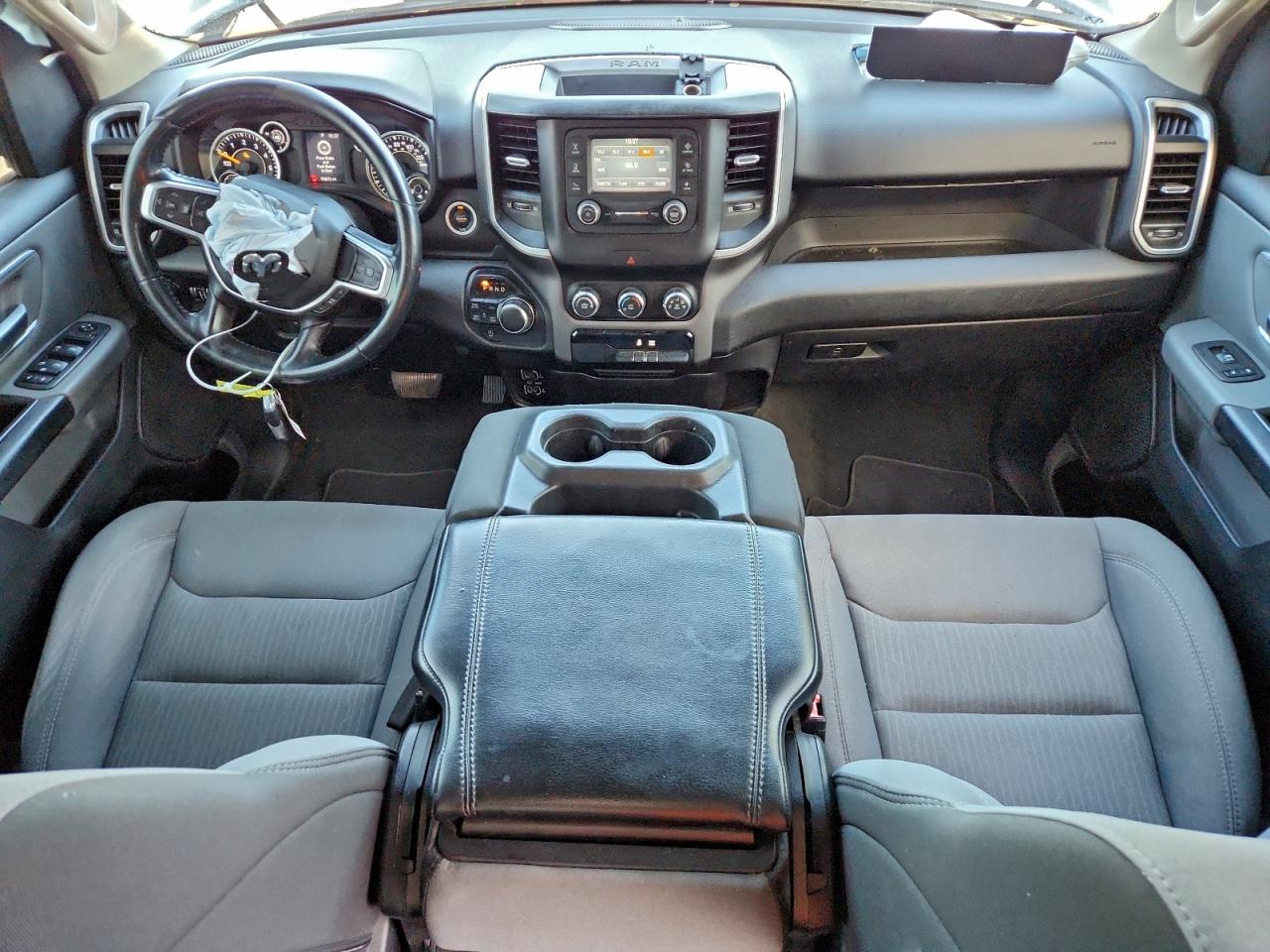 2019 RAM 1500 BIG HORN/LONE STAR photo 8