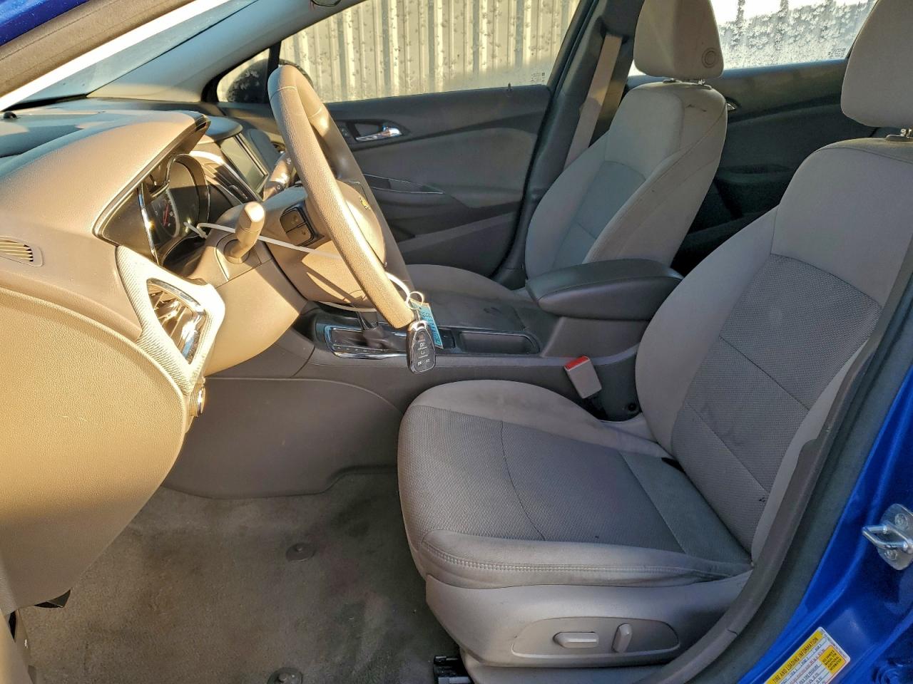 2017 CHEVROLET CRUZE LT photo 7