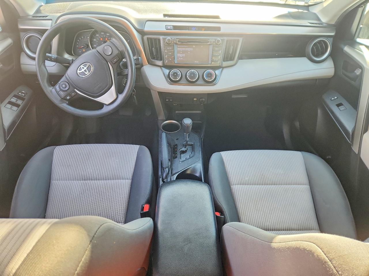 2015 TOYOTA RAV4 LE photo 8