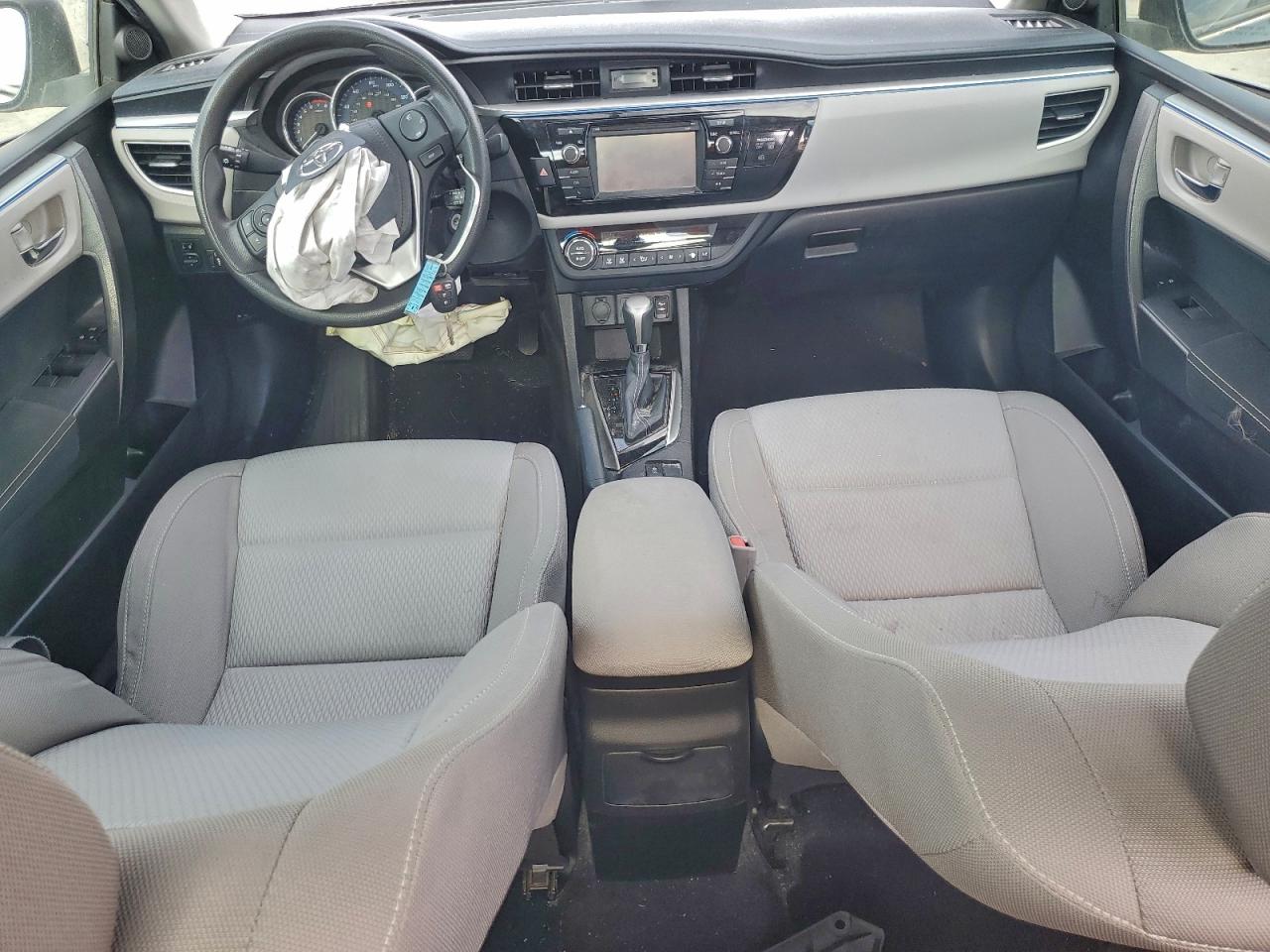 2016 TOYOTA COROLLA L photo 8