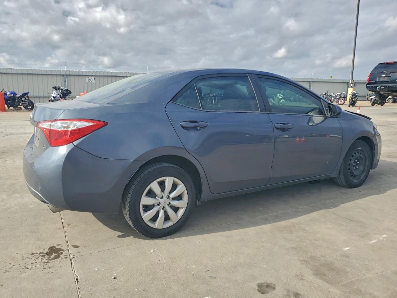 2016 TOYOTA COROLLA L photo 3