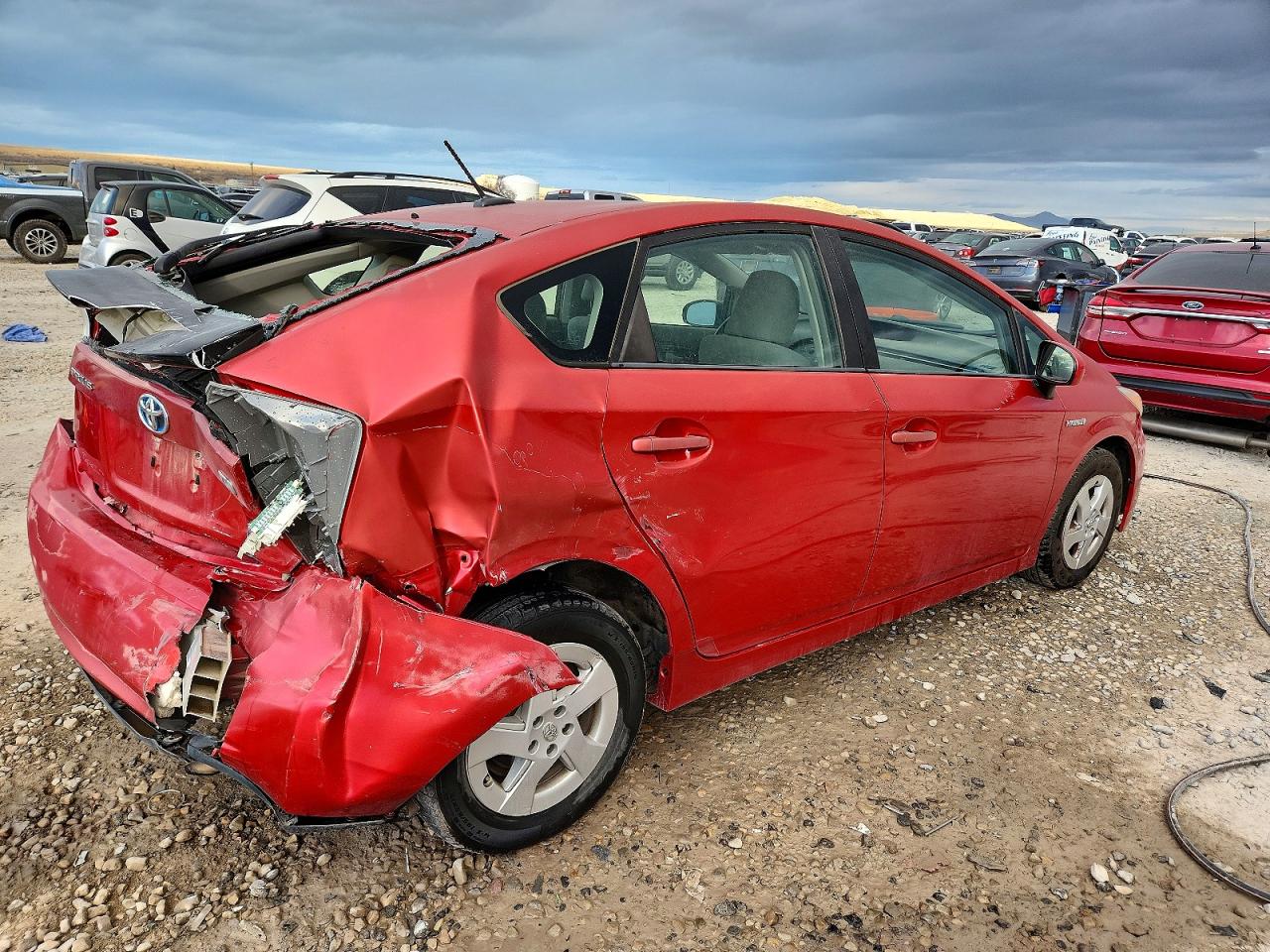 2010 TOYOTA PRIUS photo 3