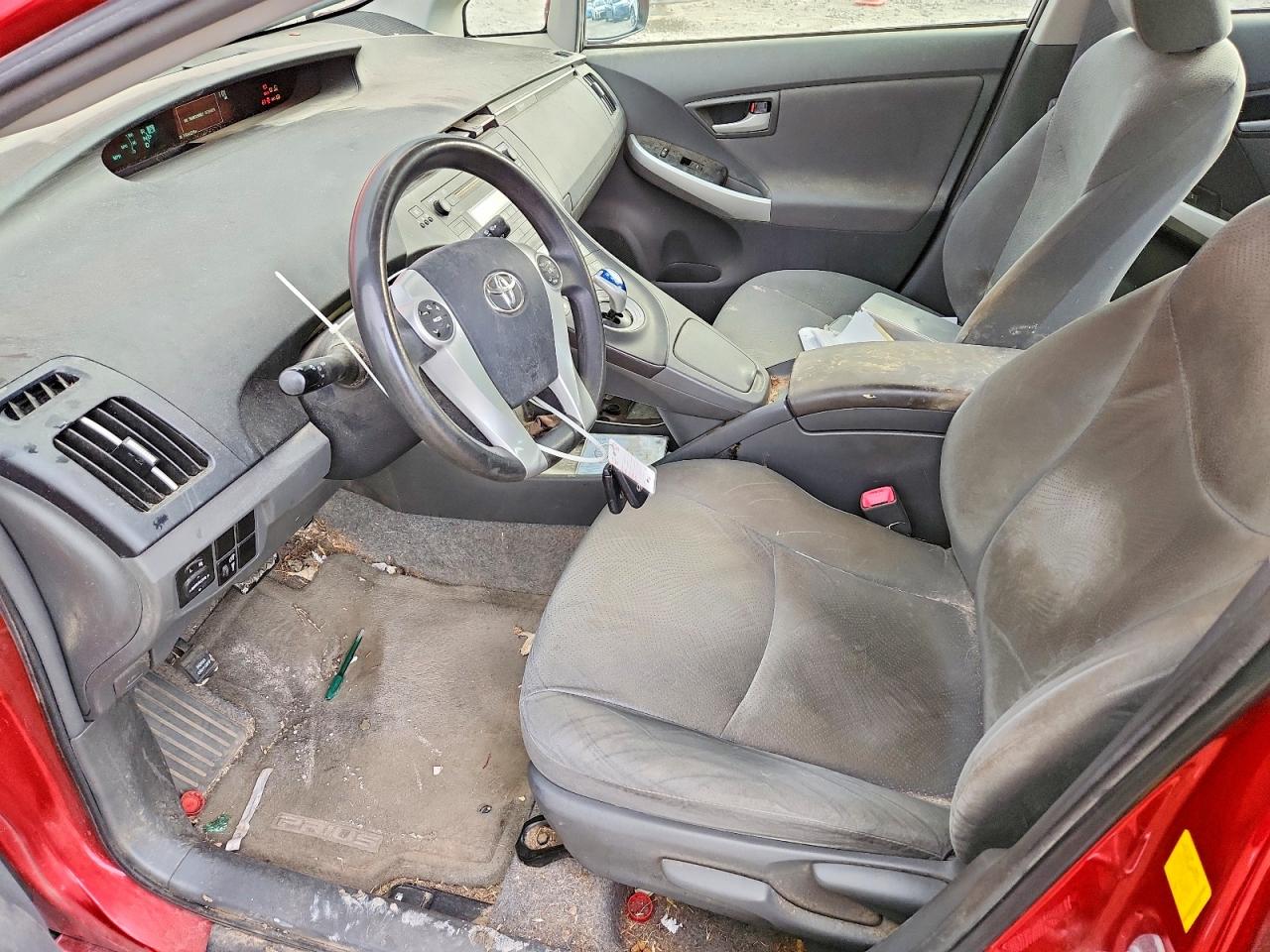 2010 TOYOTA PRIUS photo 7