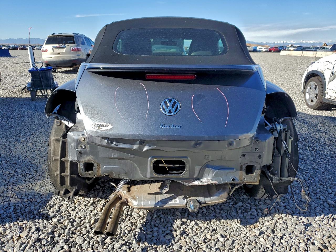 2019 VOLKSWAGEN BEETLE S photo 6