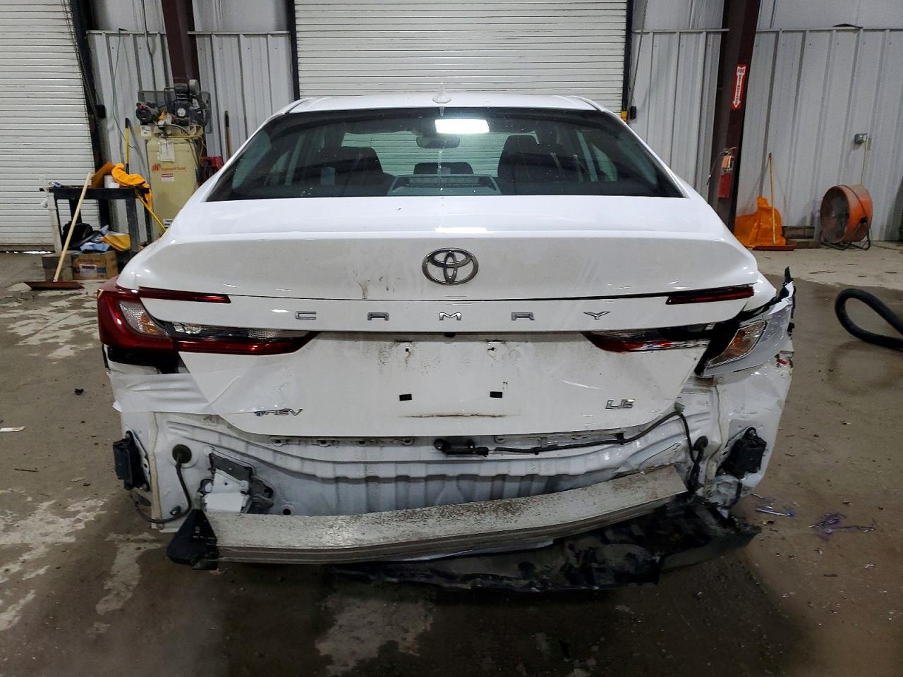 2025 TOYOTA CAMRY LE photo 6