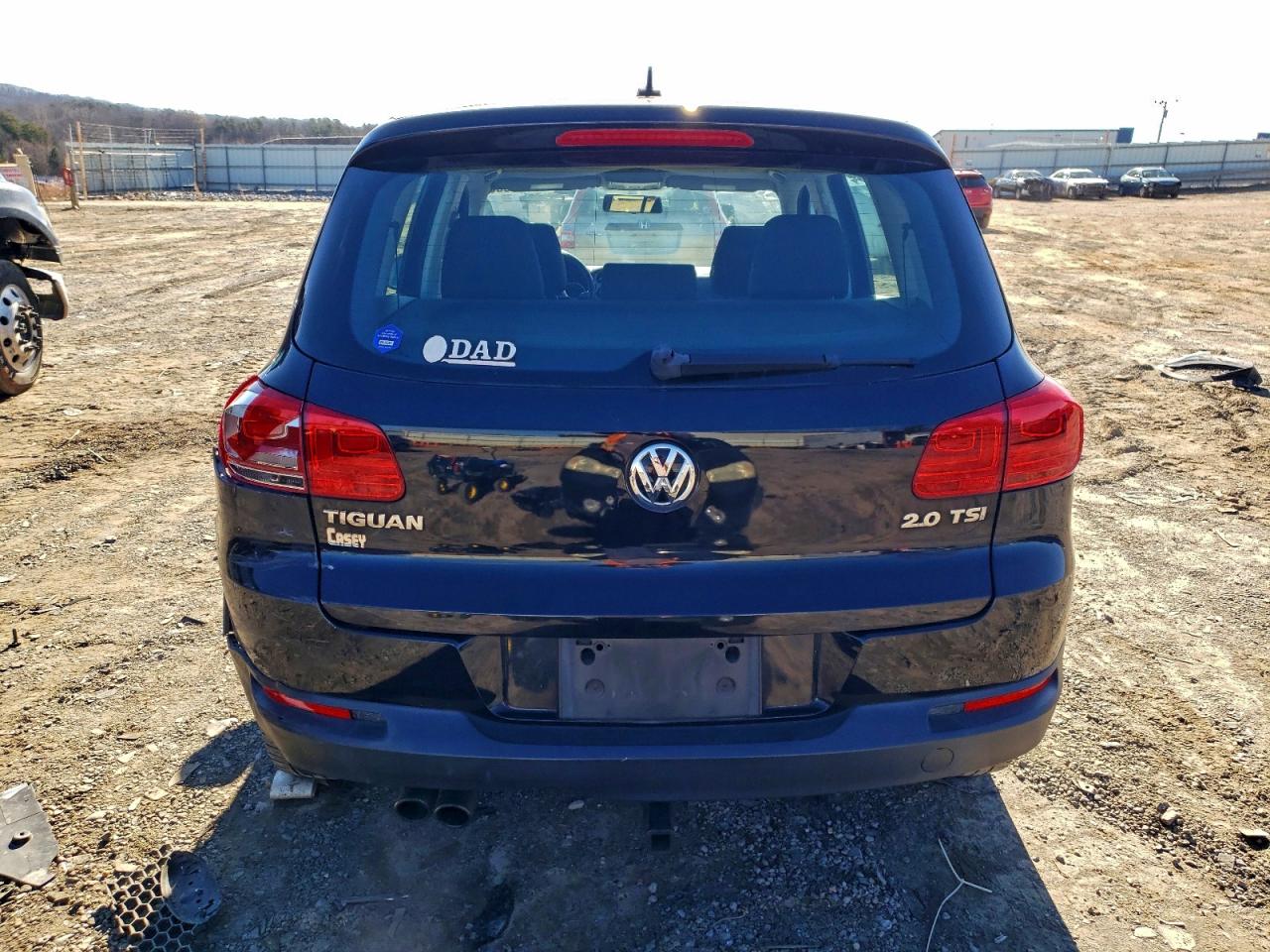2012 VOLKSWAGEN TIGUAN S photo 6