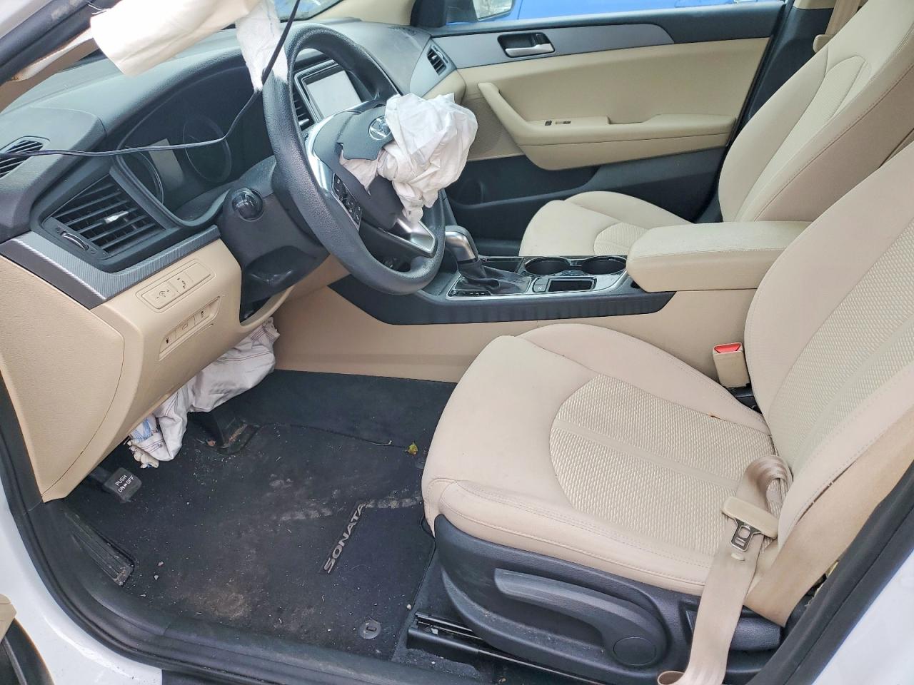 2018 HYUNDAI SONATA SE photo 7