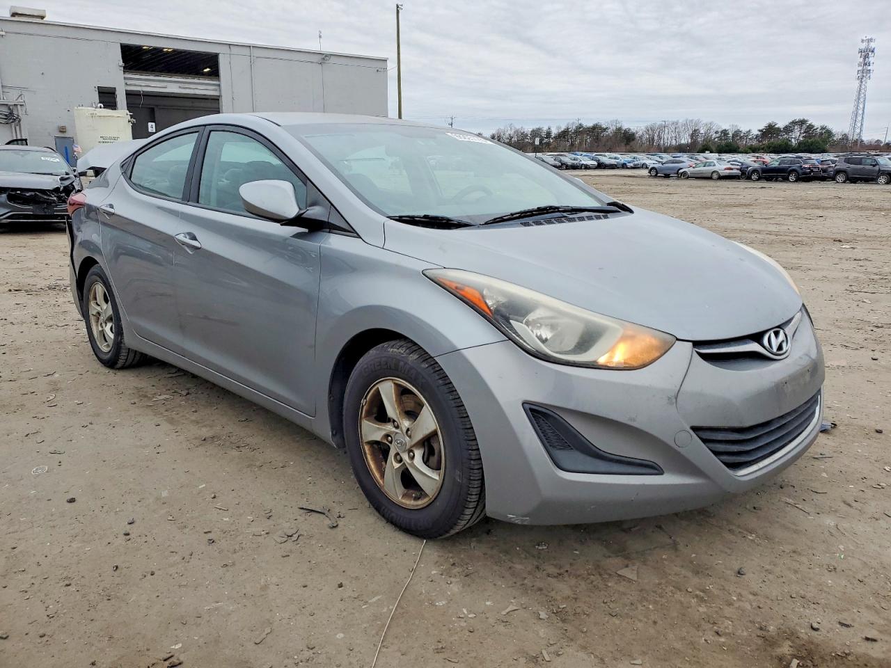 2015 HYUNDAI ELANTRA SE photo 4