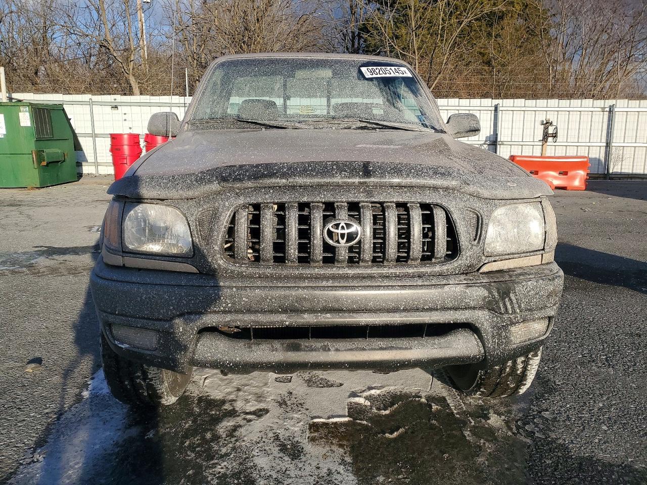 2001 TOYOTA TACOMA photo 5