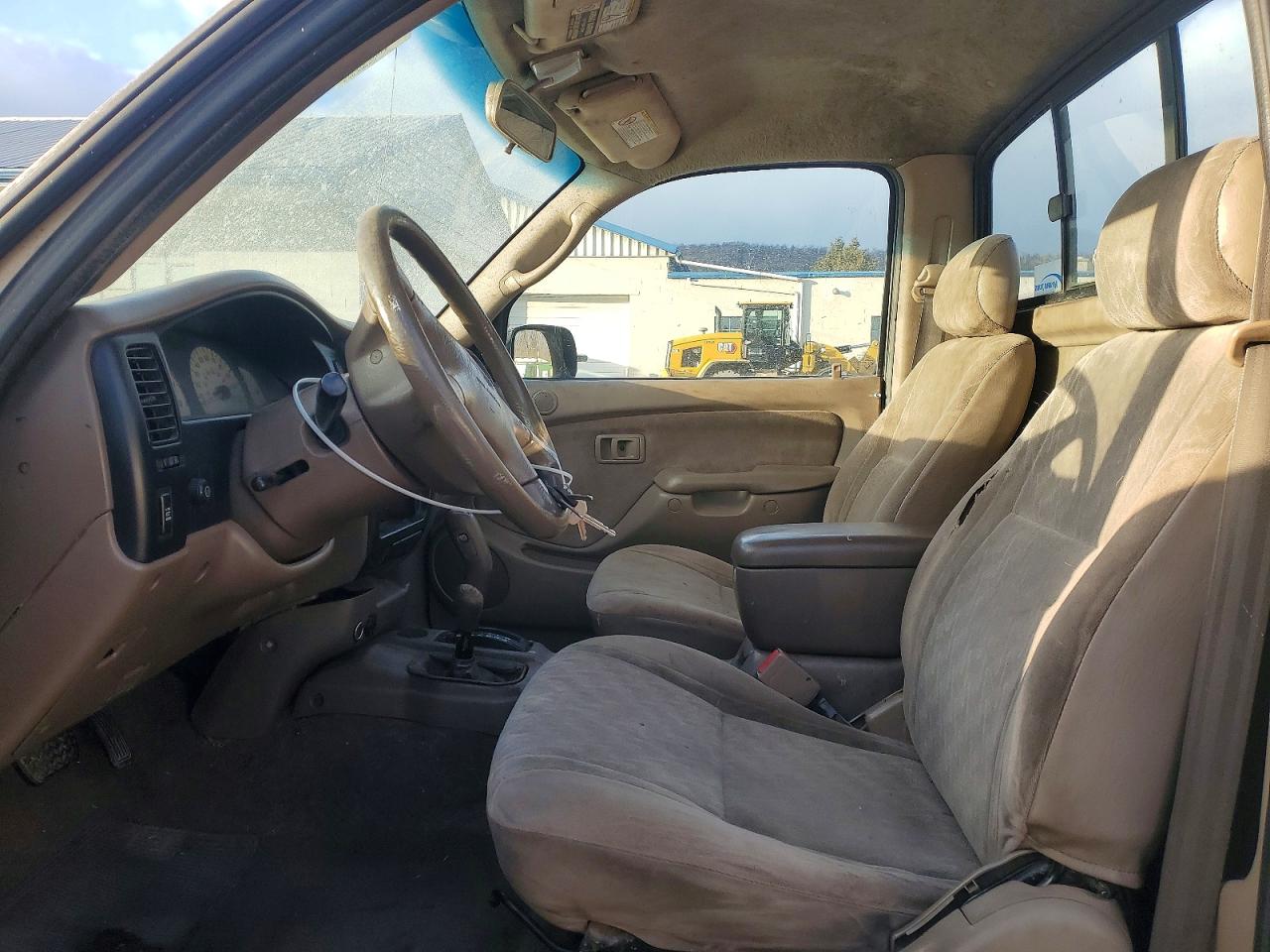 2001 TOYOTA TACOMA photo 7
