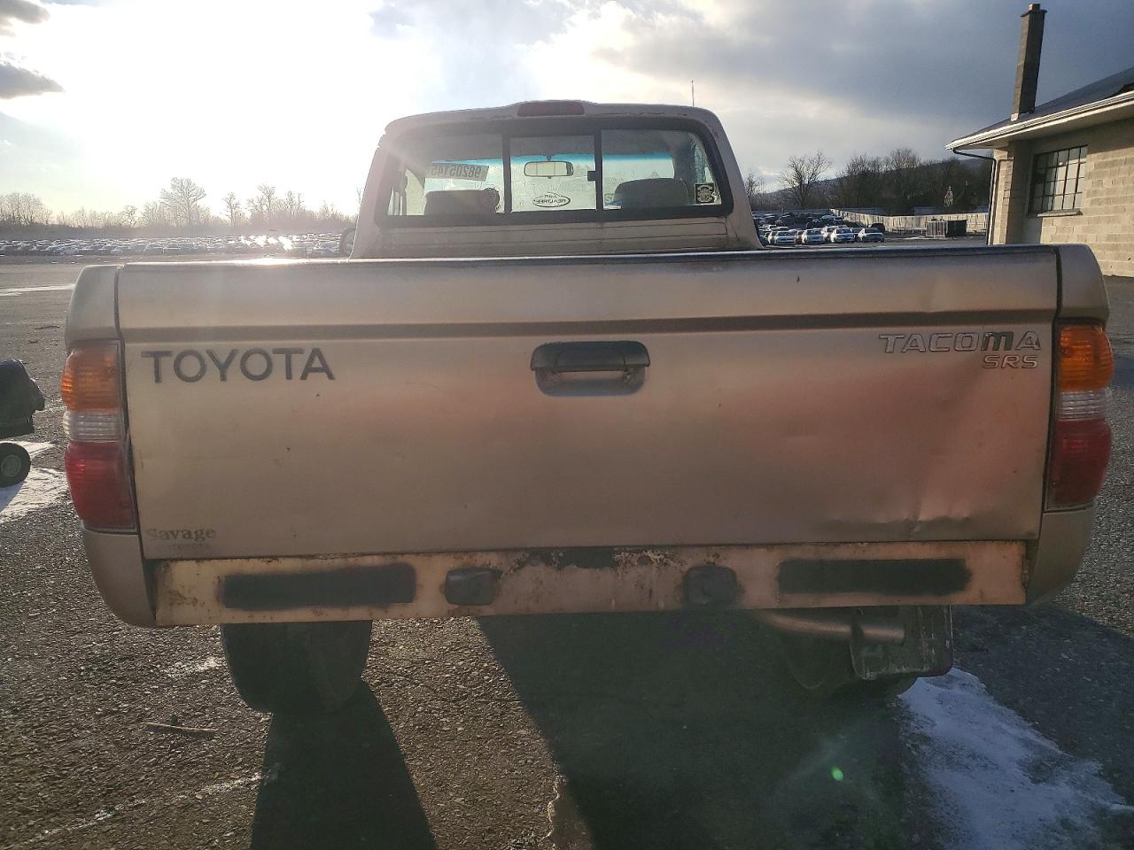 2001 TOYOTA TACOMA photo 6