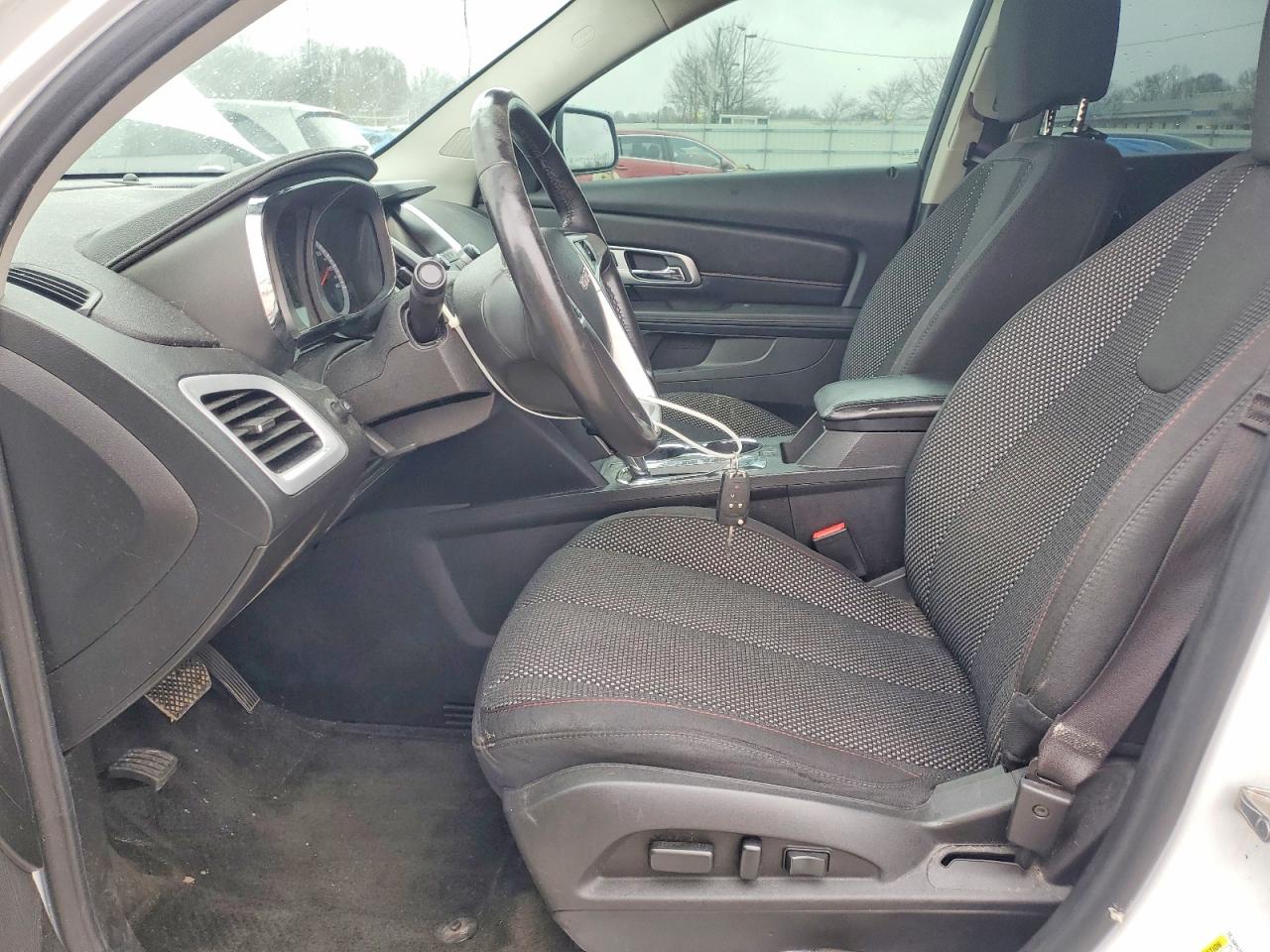 2017 GMC TERRAIN SLE photo 7