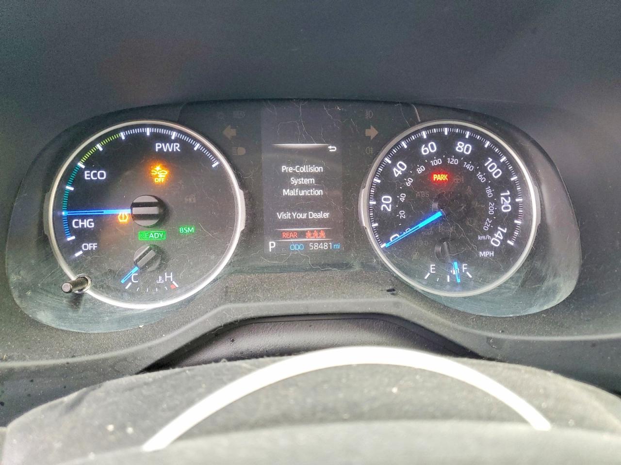 2019 TOYOTA RAV4 LE photo 9