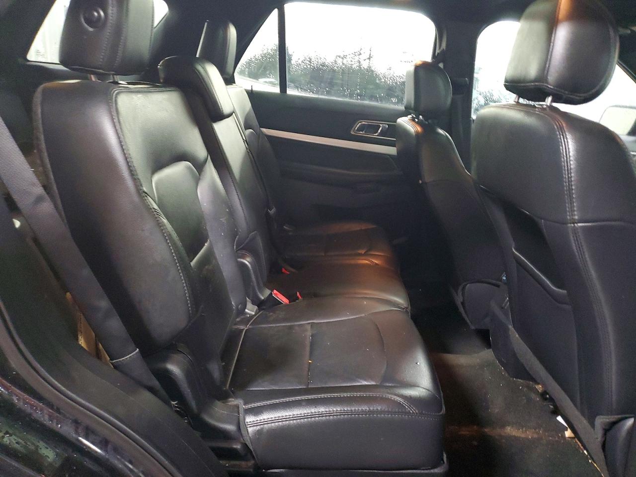 2017 FORD EXPLORER XLT photo 11